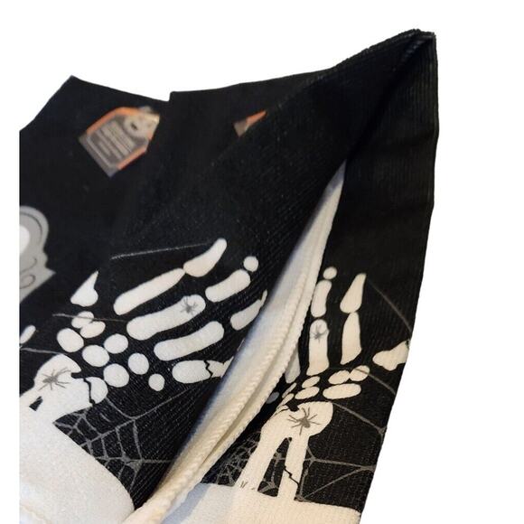 Halloween Kitchen Towels BONE Appetit Skull & Crossbones on Tombstone Web Set 2 - Picture 6 of 8